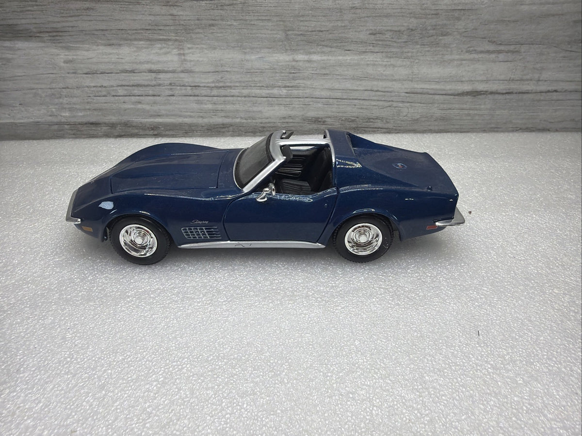 Maisto 1970 Chevrolet Corvette Stingray 1/24 Diecast  Nice Condition No Box7