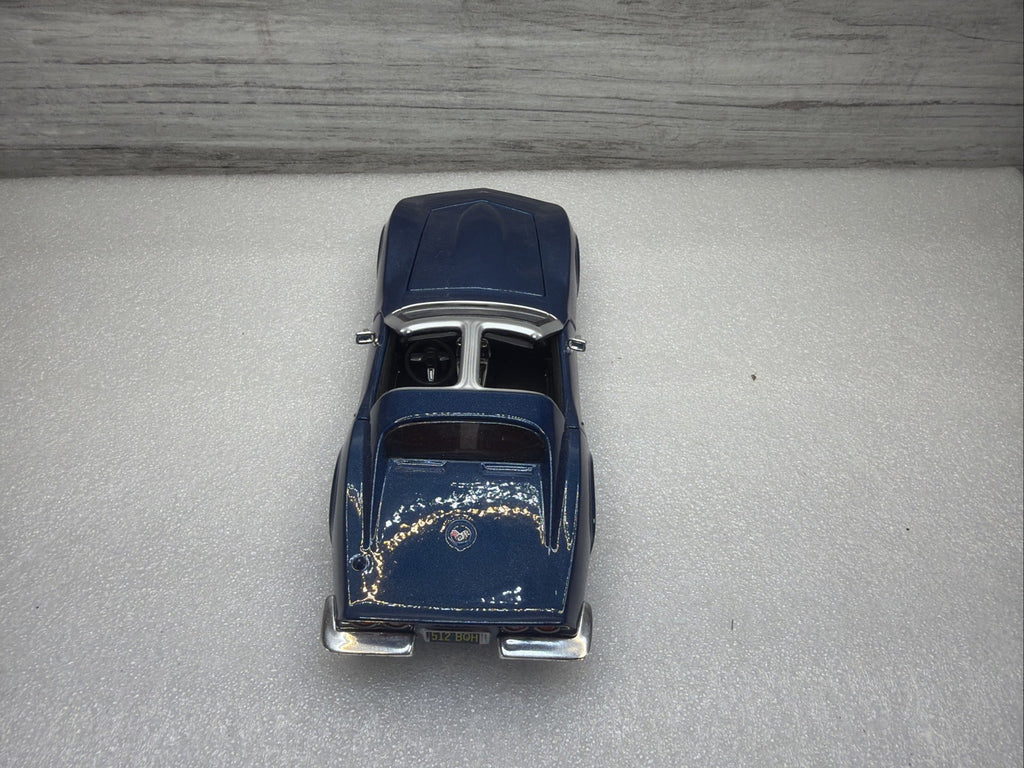 Maisto 1970 Chevrolet Corvette Stingray 1/24 Diecast  Nice Condition No Box6