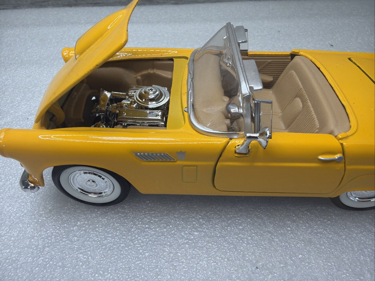 1956 Ford Thunderbird Convertible - Yellow 1:24 Scale Motormax  “show Case”5