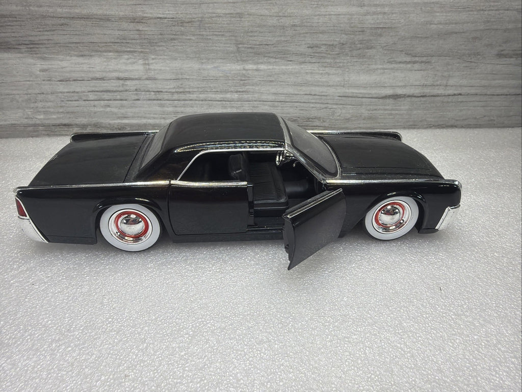 Jada 1963 Lincoln Continental Black  Diecast 1:24 Scale Nice Rare No Box12