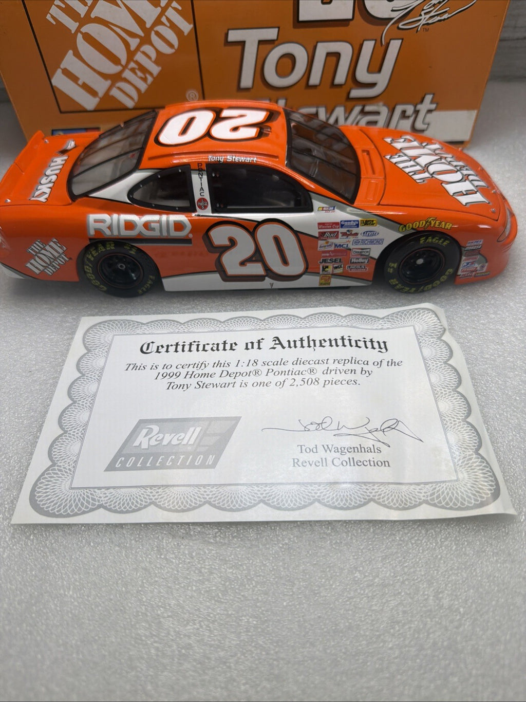 1/18 Tony Stewart 20 Home Depot Revel  NASCAR Diecast 1999 Pontiac MINT! 1/20581