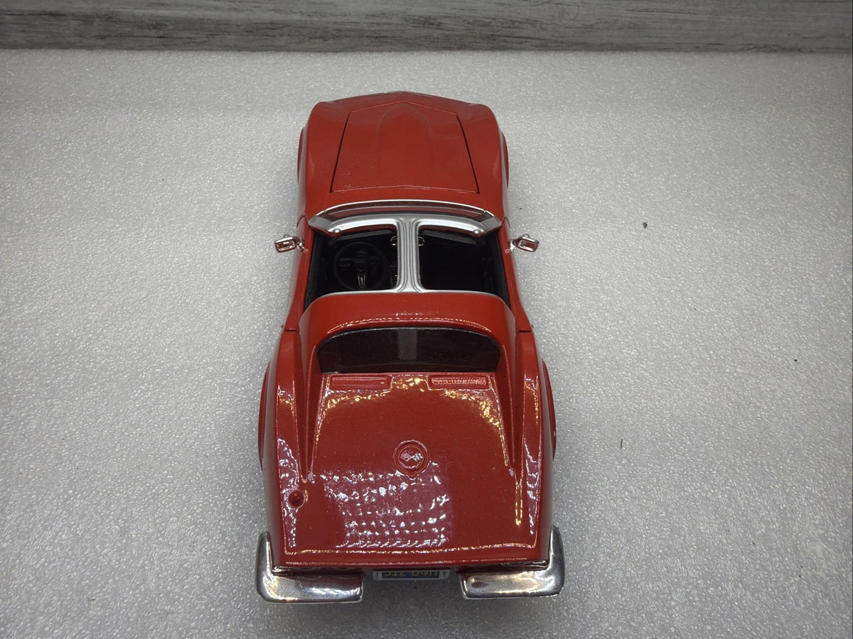 Maisto 1970 Chevrolet Corvette Stingray 1/24 Diecast  Nice Condition No Box11