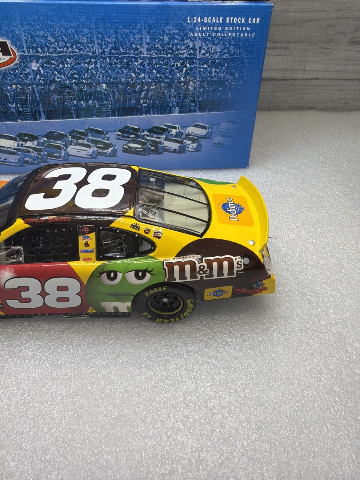 ACTION RCCA Elliott Sadler #38 M&M's 2004 Taurus Club Car 1 of 300 P/N 4023373