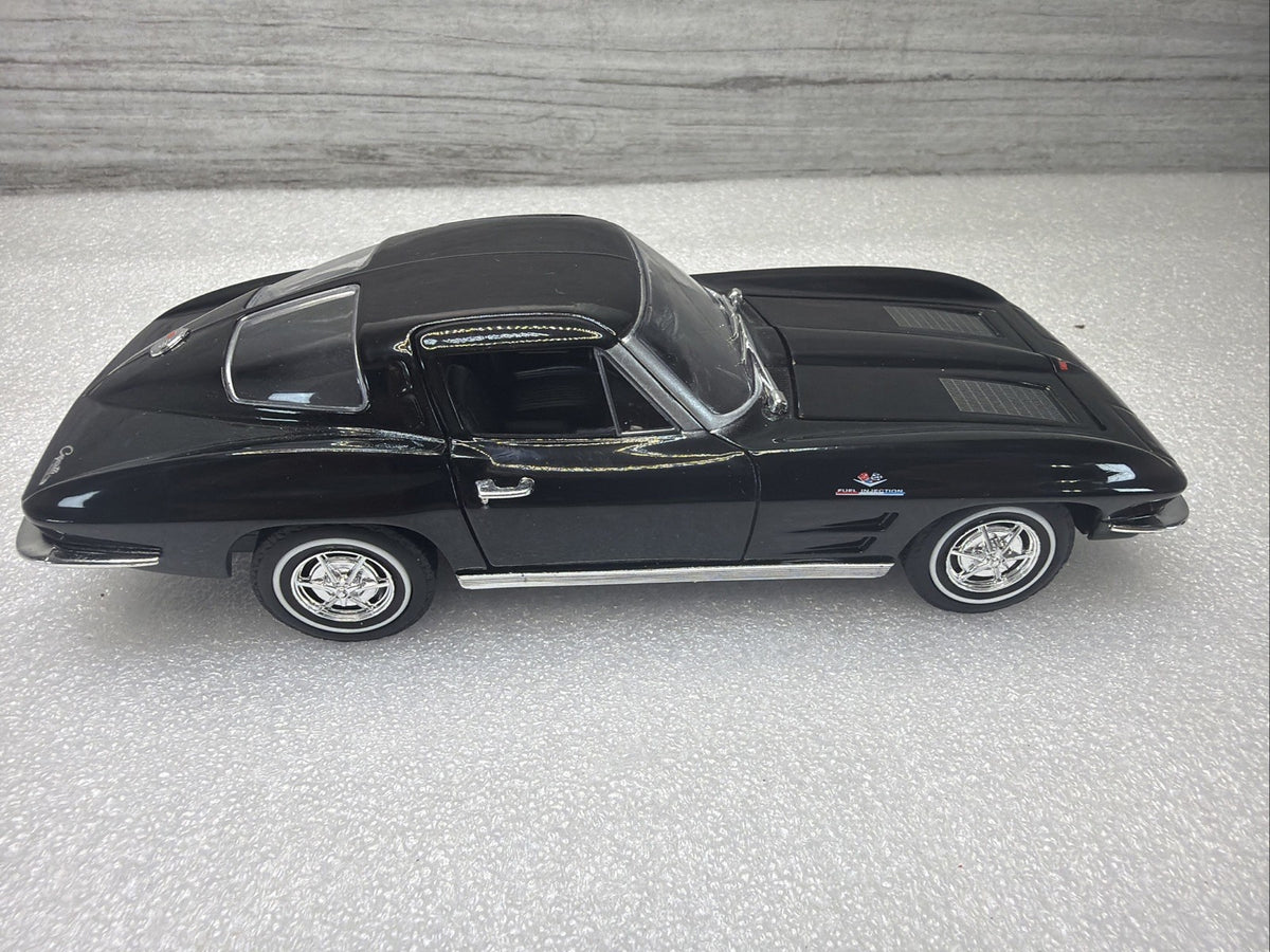 1963 Chevrolet Corvette C2 1/24 Scale Diecast Metal Model - Black No Box  Nice0