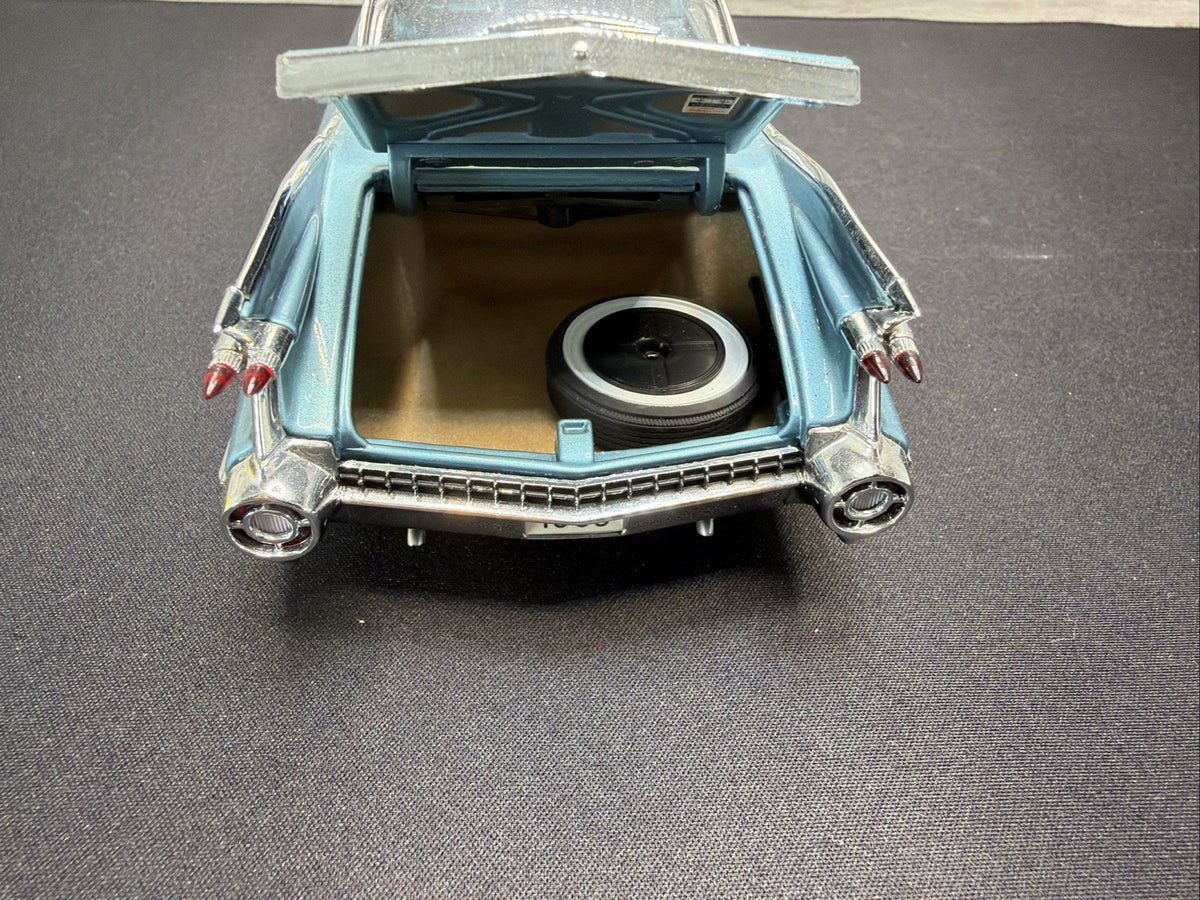 Danbury Mint 1959 Cadillac Coupe de Ville No Box Nice Blue Minor Damage6