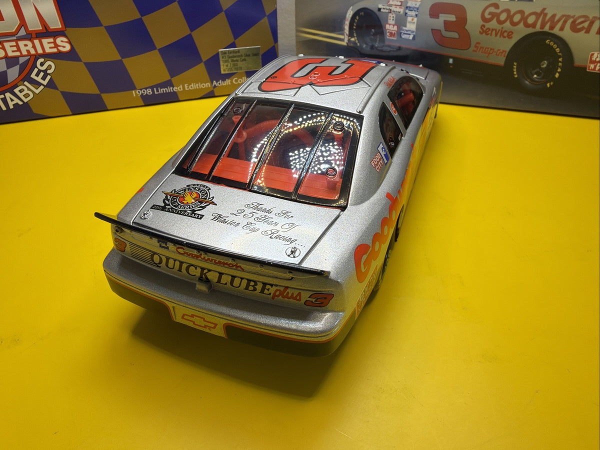 Action Platinum Series 1:18 Dale Earnhardt #3 1995 Monte Carlo 1/7000 Goodwrench9