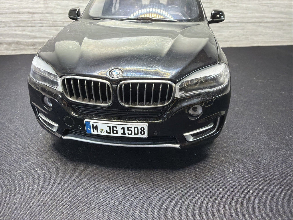 Kyosho Model 1/18 Scale BMW X5 4.4i Black  SUV Car NO BOX RARE4