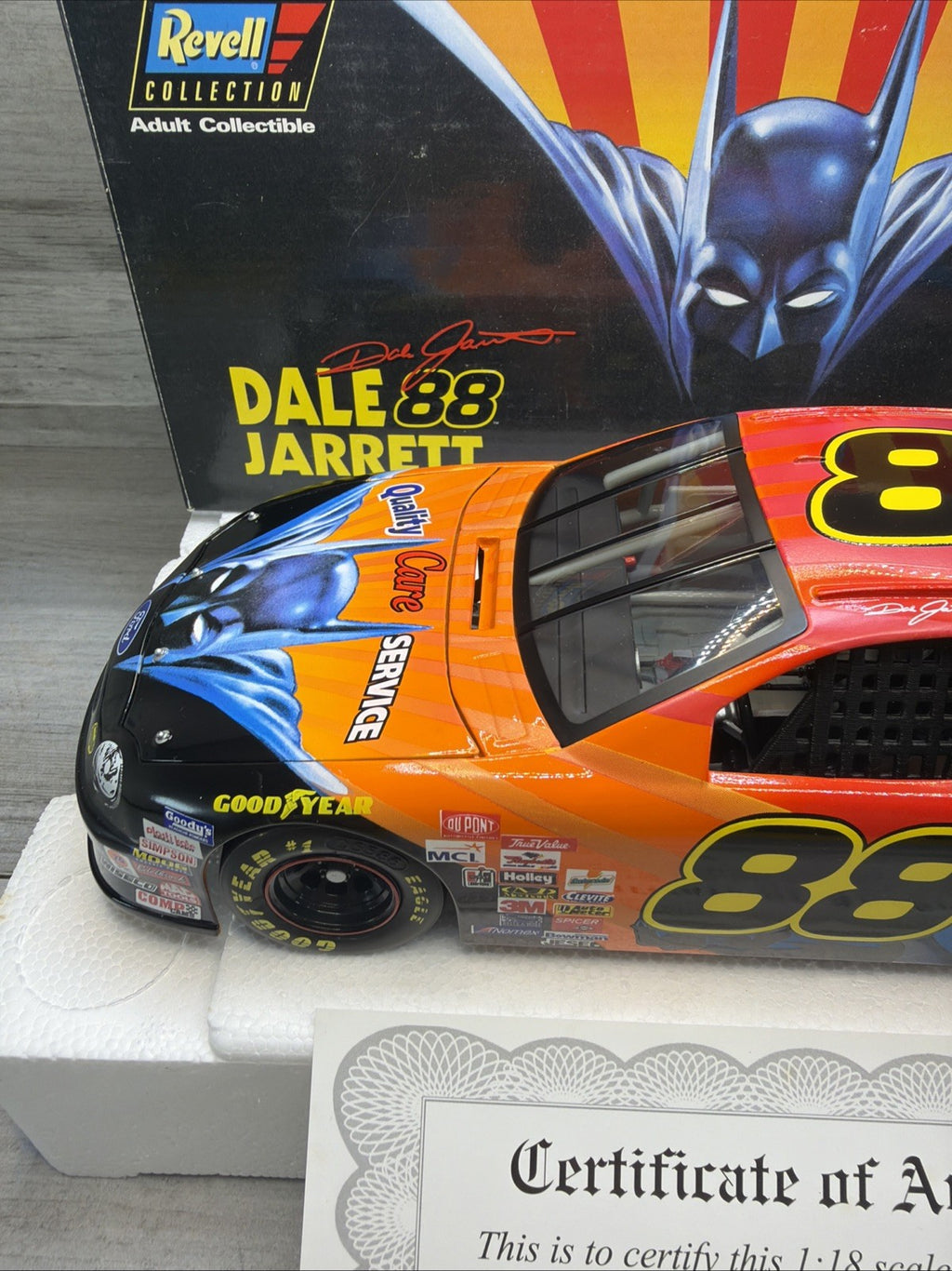 Dale Jarrett #88 Ford Credit Batman 1998 Ford Taurus 1/18 Revell  NEW  1 Of 31204