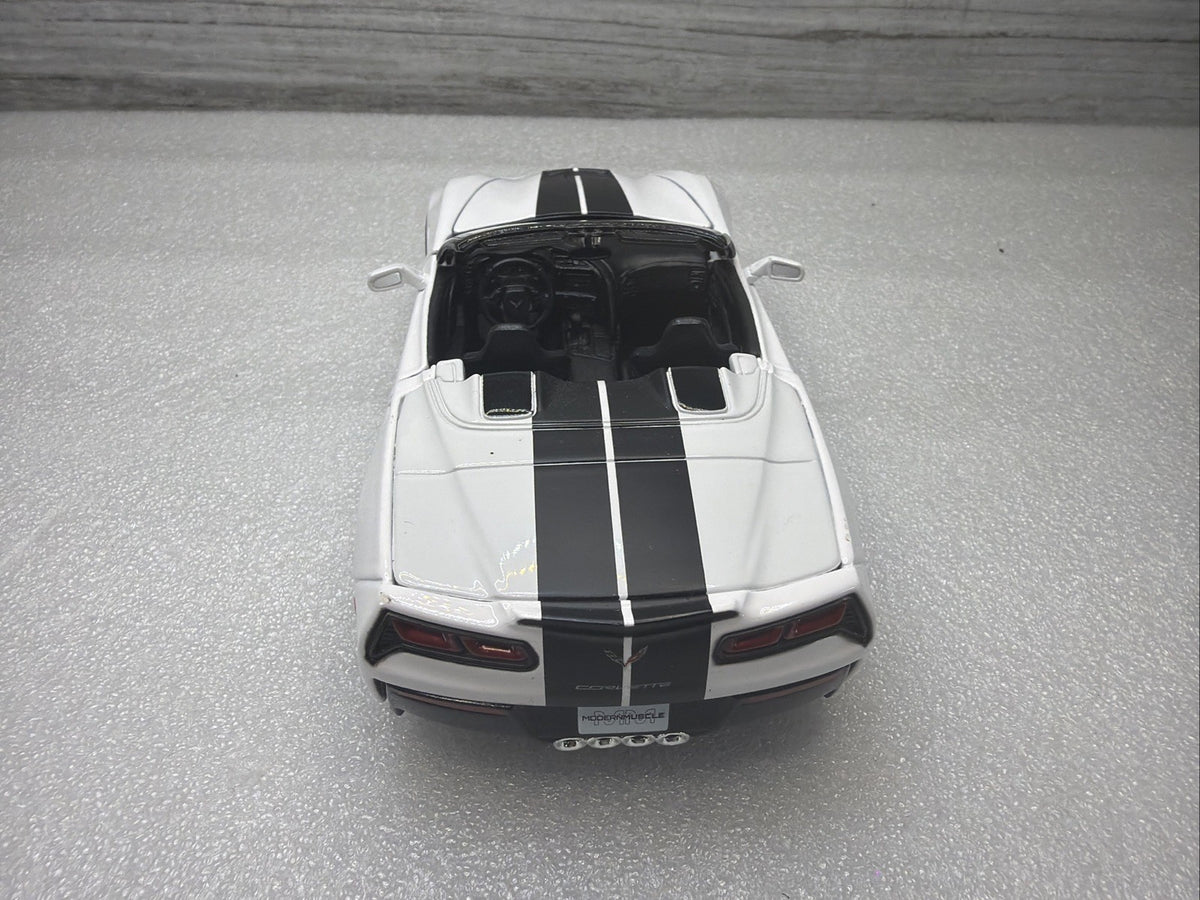 Maisto 2014 Chevrolet Corvette Stingray White  1/24 Scale Diecast Car NoBox Nice12