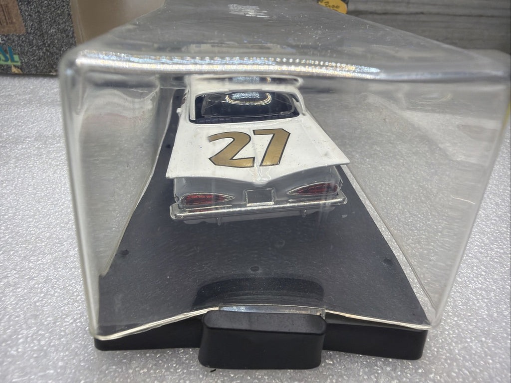 Vitesse 1959 Chevy Impala #27 Junior Johnson - Daytona Beach Club  - 1:43 Damage7