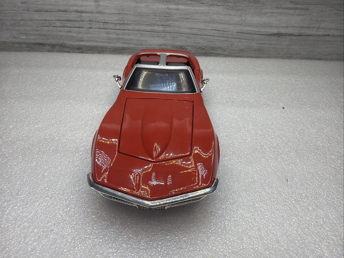 Maisto 1970 Chevrolet Corvette Stingray 1/24 Diecast  Nice Condition No Box5