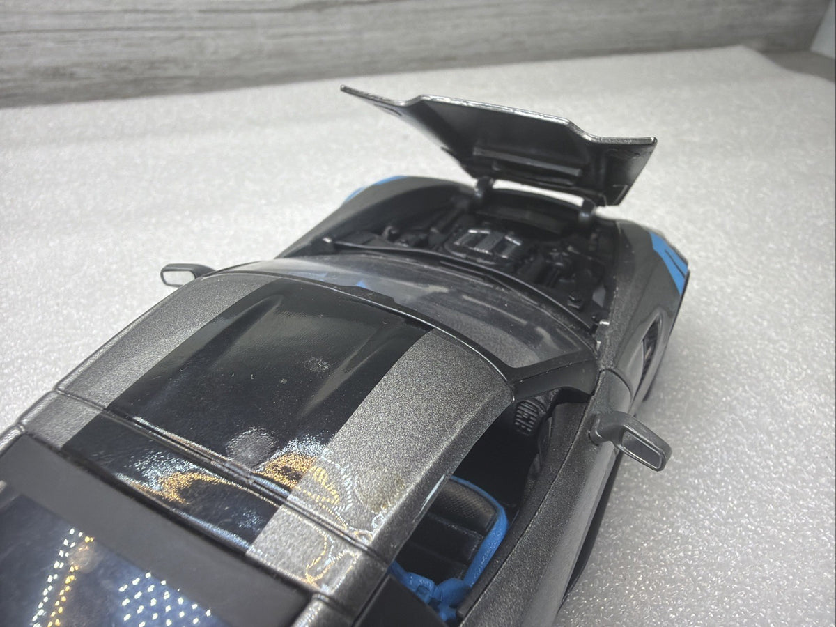 Maisto 2017 Chevrolet Corvette Stingray Grey 1/24 Scale Diecast Car NoBox Nice10