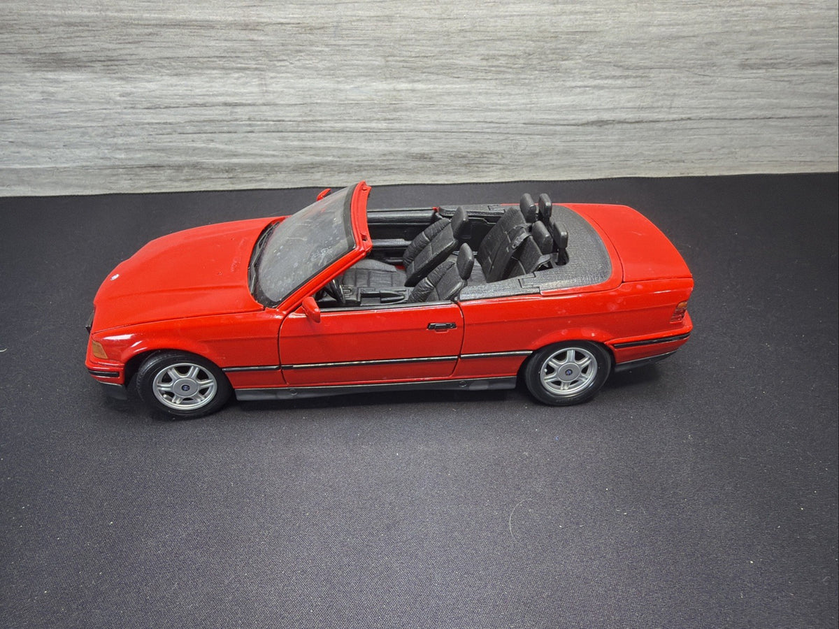Maisto 1:18 BMW 325i Convertible (1993 Vintage Diecast Cars Model Toy Car No Box5