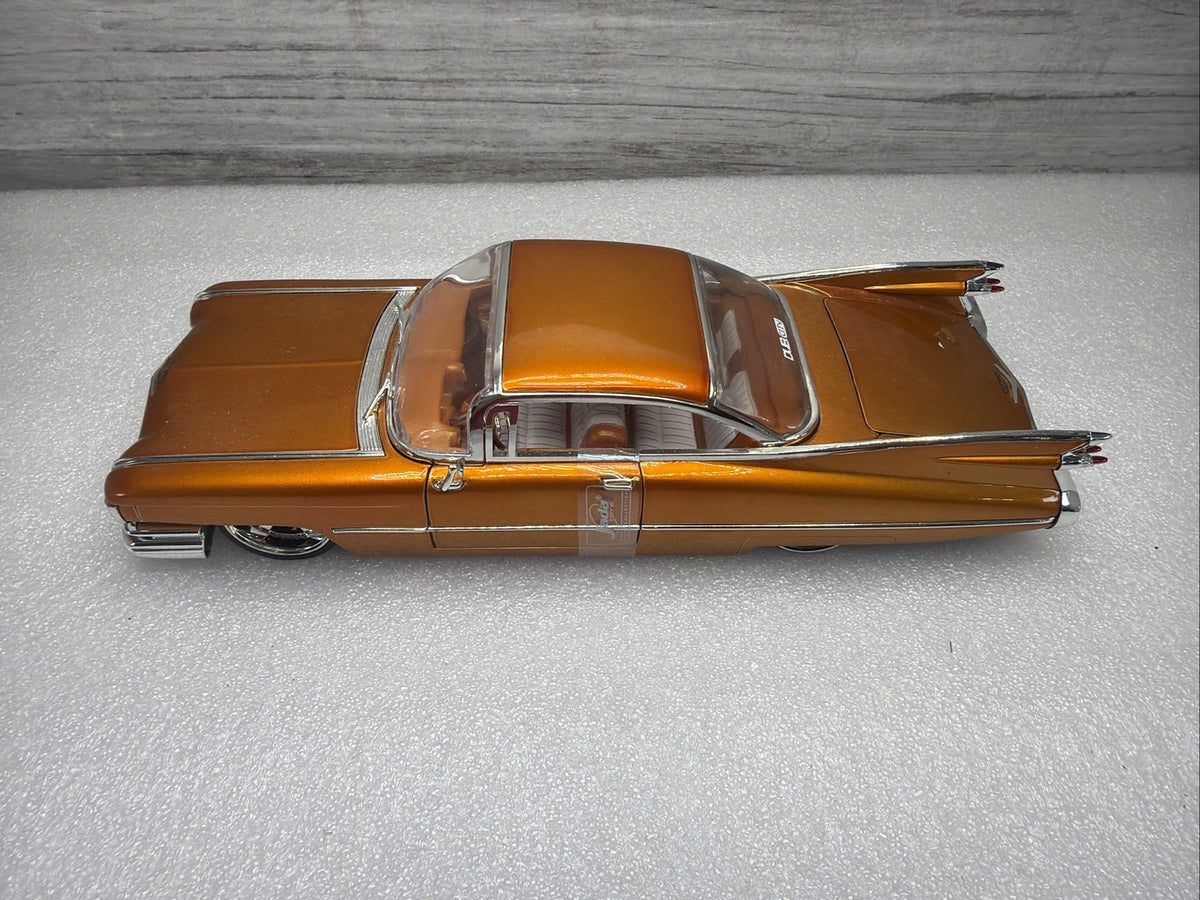 JADA 1/24 DUB CITY RARE ORANGE 1959 CADILLAC COUPE DE VILLE VERY NICE  NO BOX2