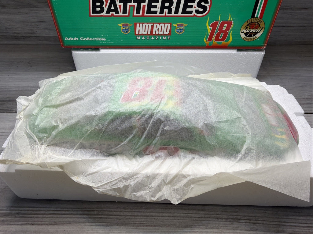 #18 Bobby Labonte Interstate Batteries 1998 Grand Prix 1:18 Hot Rod Mag 1/312014