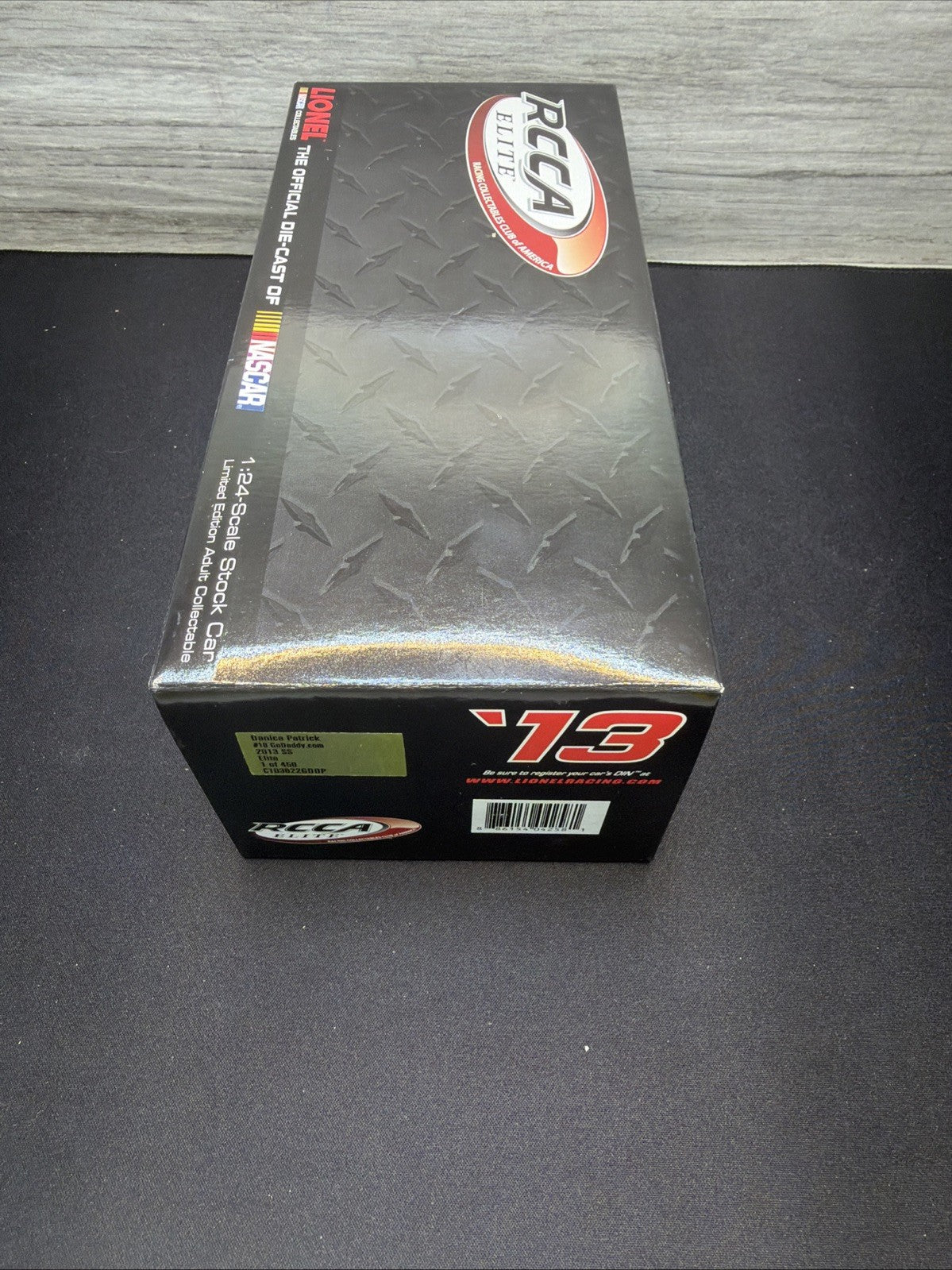 Lionel RCCA ELITE 1/24 2013 SS Danica Patrick 10 Go DADDY 157/450 New W/Cert12