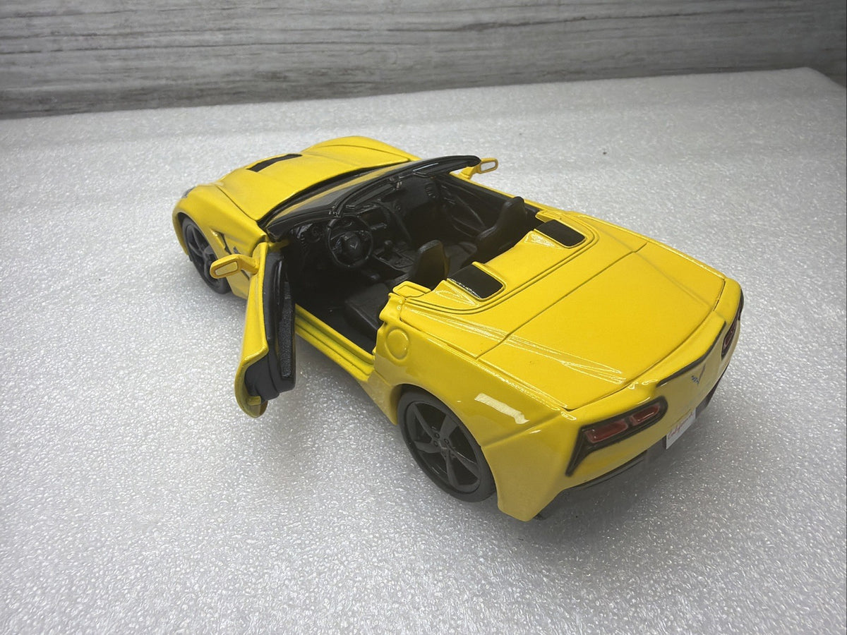 Maisto 2014 Chevrolet Corvette Stingray Yellow 1/24 Scale Diecast Car NoBox Nice10