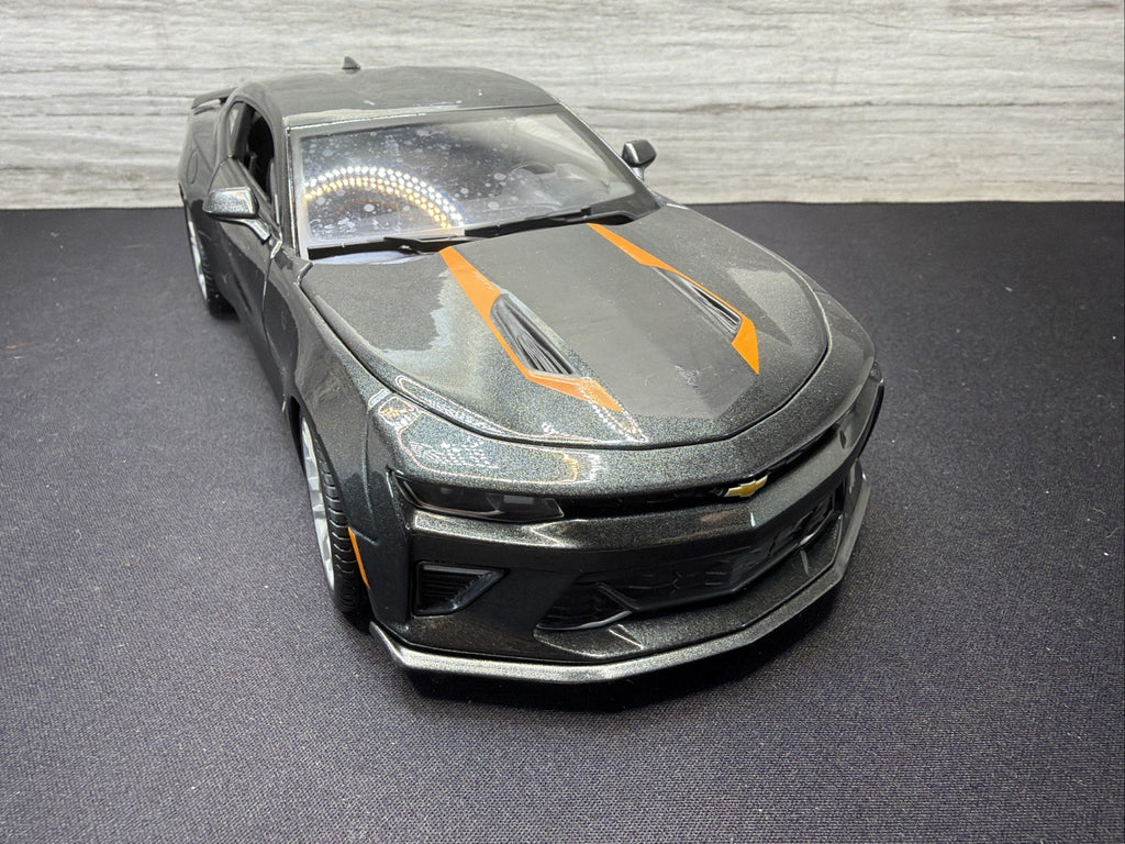 Gray 1/18 2017 Chevrolet Camaro 50th Anniversary Die-cast Maisto No Box6