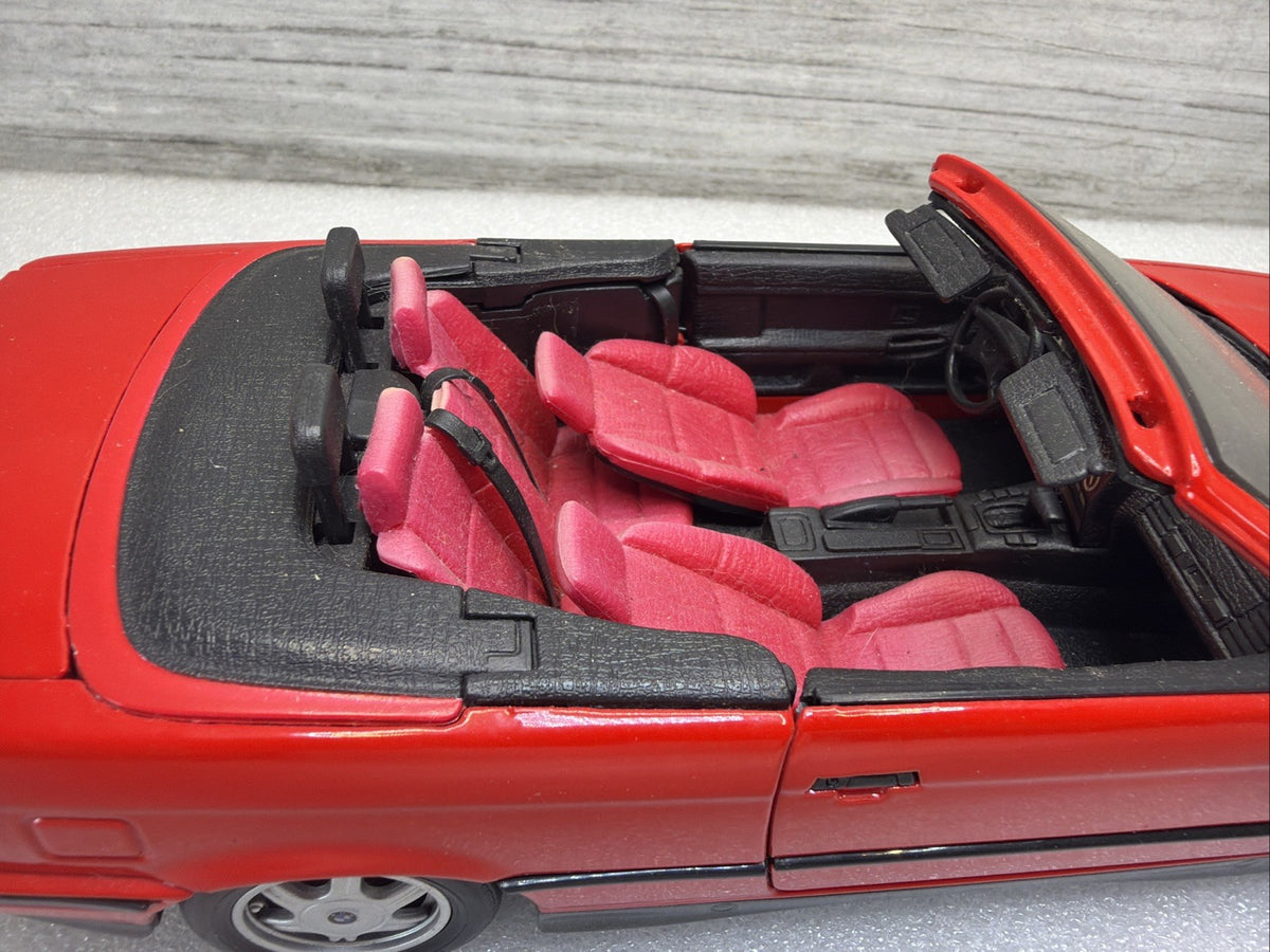 Maisto 1:18 BMW 325i Convertible 1993 Diecast Cars Model Car1