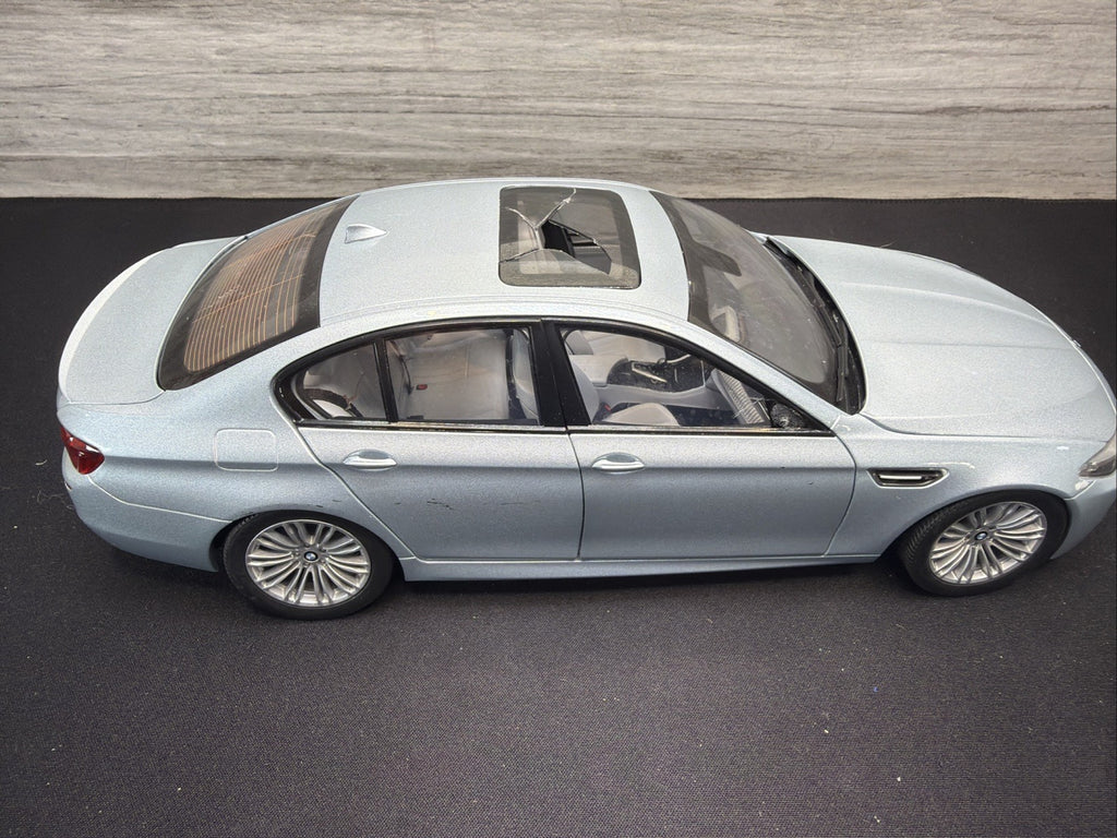 1:18 Paragon BMW F10 M5 Silver Blue RARE Limited Edition DAMAGE NO BOX SEE PICS1