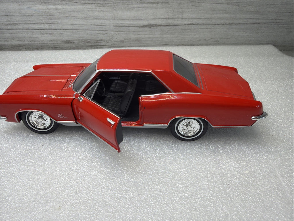 1965 BUICK RIVIERA GRAND SPORT HARD TOP WELLY 24072 1/24 DIECAST CAR RED NO BOX8