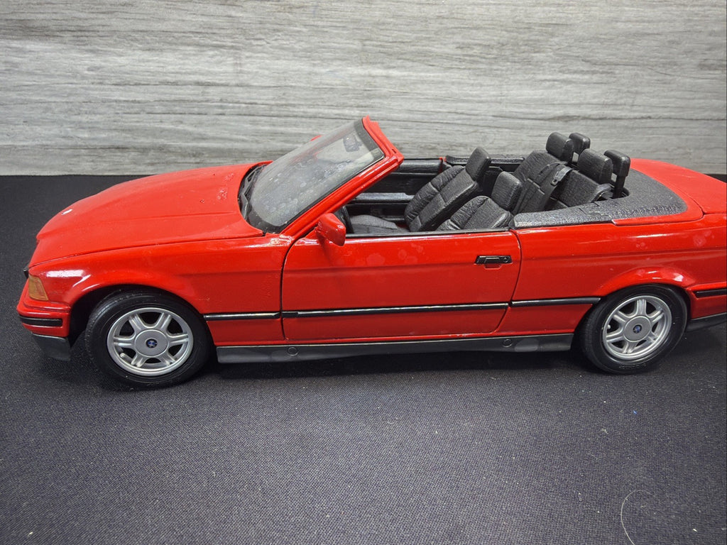 Maisto 1:18 BMW 325i Convertible (1993 Vintage Diecast Cars Model Toy Car No Box6