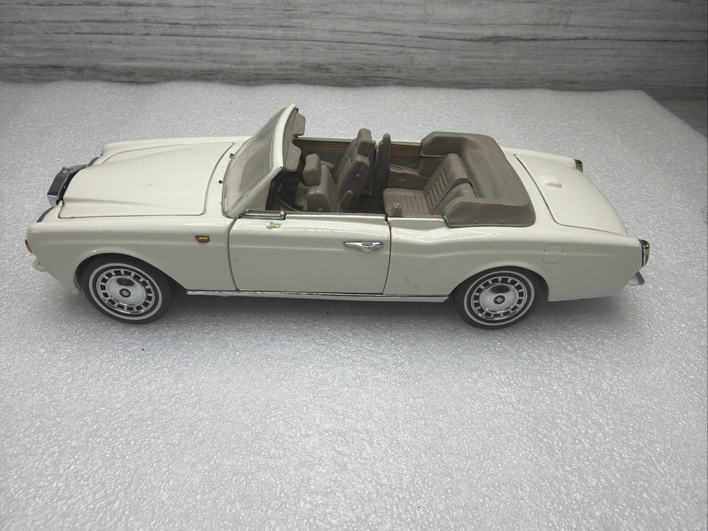 Franklin Mint- 1992 Rolls-Royce Corniche IV Convertible 1/24 Has Damage See Pics10