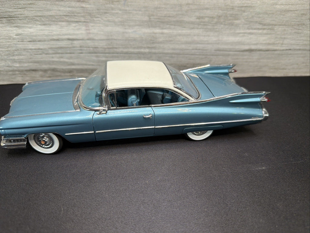 Danbury Mint 1959 Cadillac Coupe de Ville No Box Nice Blue Minor Damage0