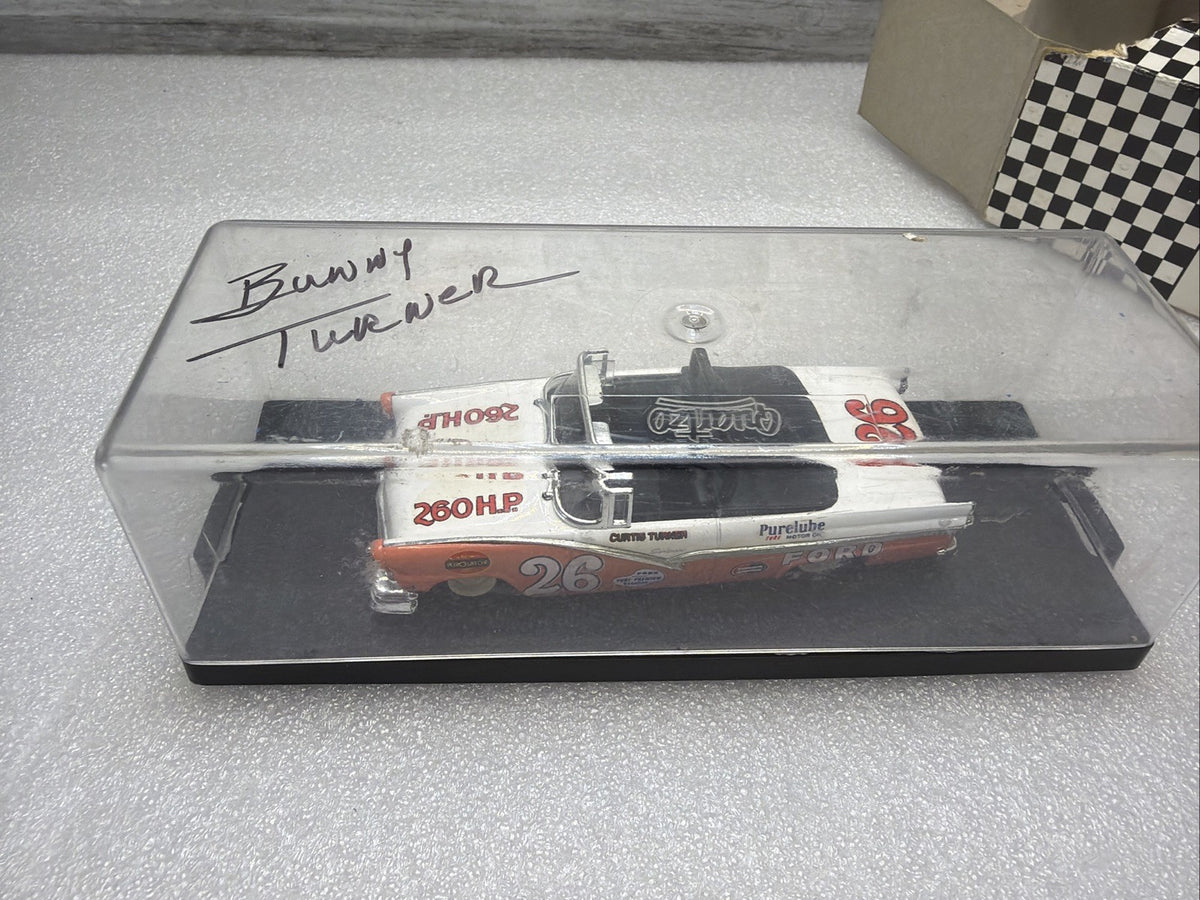 Curtis Turner #26 Ford Convertable Quartzo Legend Series  1/43rd Signed Read8