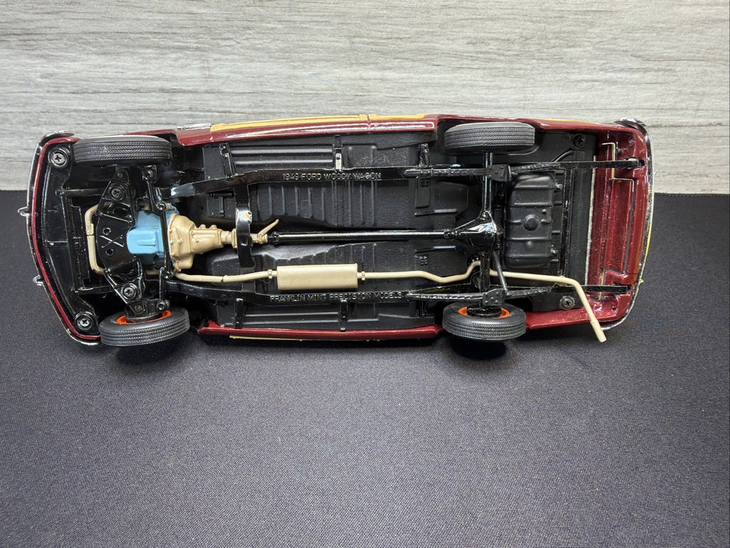 Damaged Franklin Mint Woody Wagon Ford 1949 Acceptable Condition14