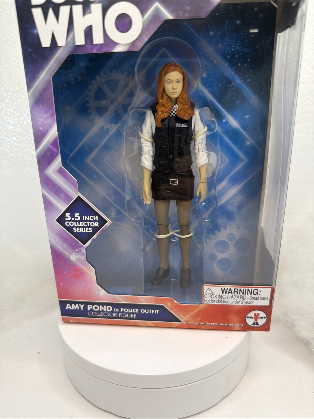 Doctor Who Amy Pond in Police outfit 5.5" Action Figure  11th dr. era1