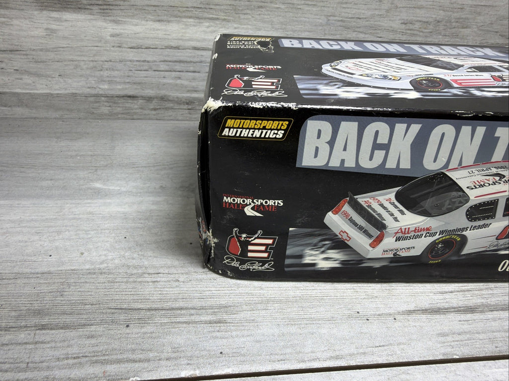 Dale Earnhardt 1/24  Back on Track  HOF 2006 Monte Carlo Box Damage Numbered New11