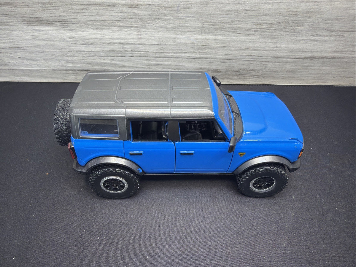Jada Just Trucks 1:24 2021 Ford Bronco Blue Diecast Truck Nice No Box1
