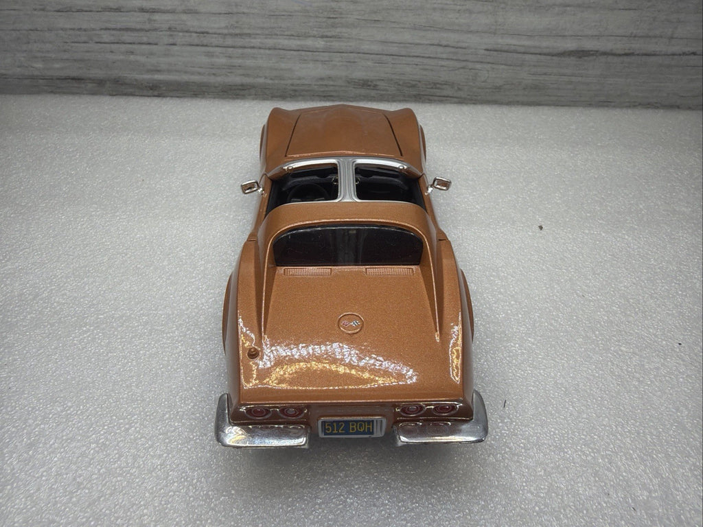 Maisto 1970 Chevrolet Corvette Stingray 1/24 Diecast  Nice Condition No Box7