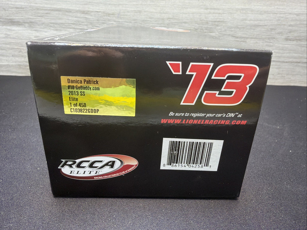 Lionel RCCA ELITE 1/24 2013 SS Danica Patrick 10 Go DADDY 157/450 New W/Cert11