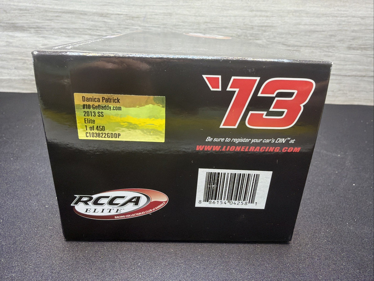 Lionel RCCA ELITE 1/24 2013 SS Danica Patrick 10 Go DADDY 157/450 New W/Cert11