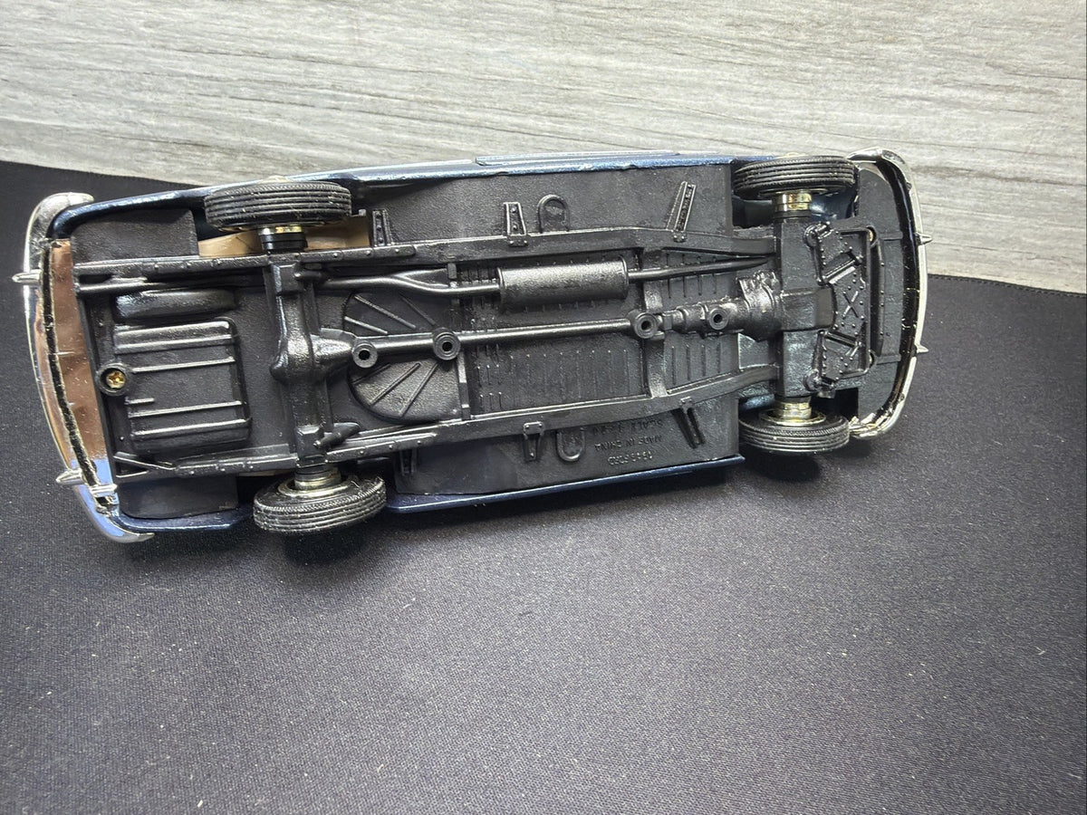 1949 Ford Custom Metal Die Cast 1/24 Scale9