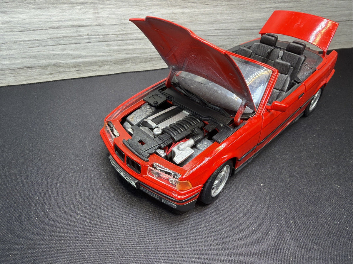 Maisto 1:18 BMW 325i Convertible (1993 Vintage Diecast Cars Model Toy Car No Box12