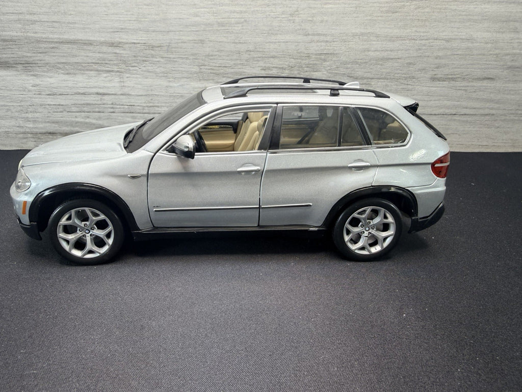 Bburago BMW X5 E53 2007 Silver Beige #18-11020 Diamond Collection 1:19 No Box5