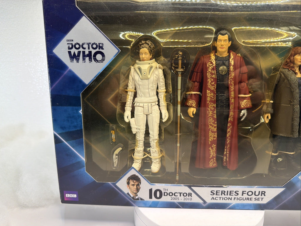 Doctor Who Series Four Action Figure Set: River Song~Narrator~Donna Noble NEW 41