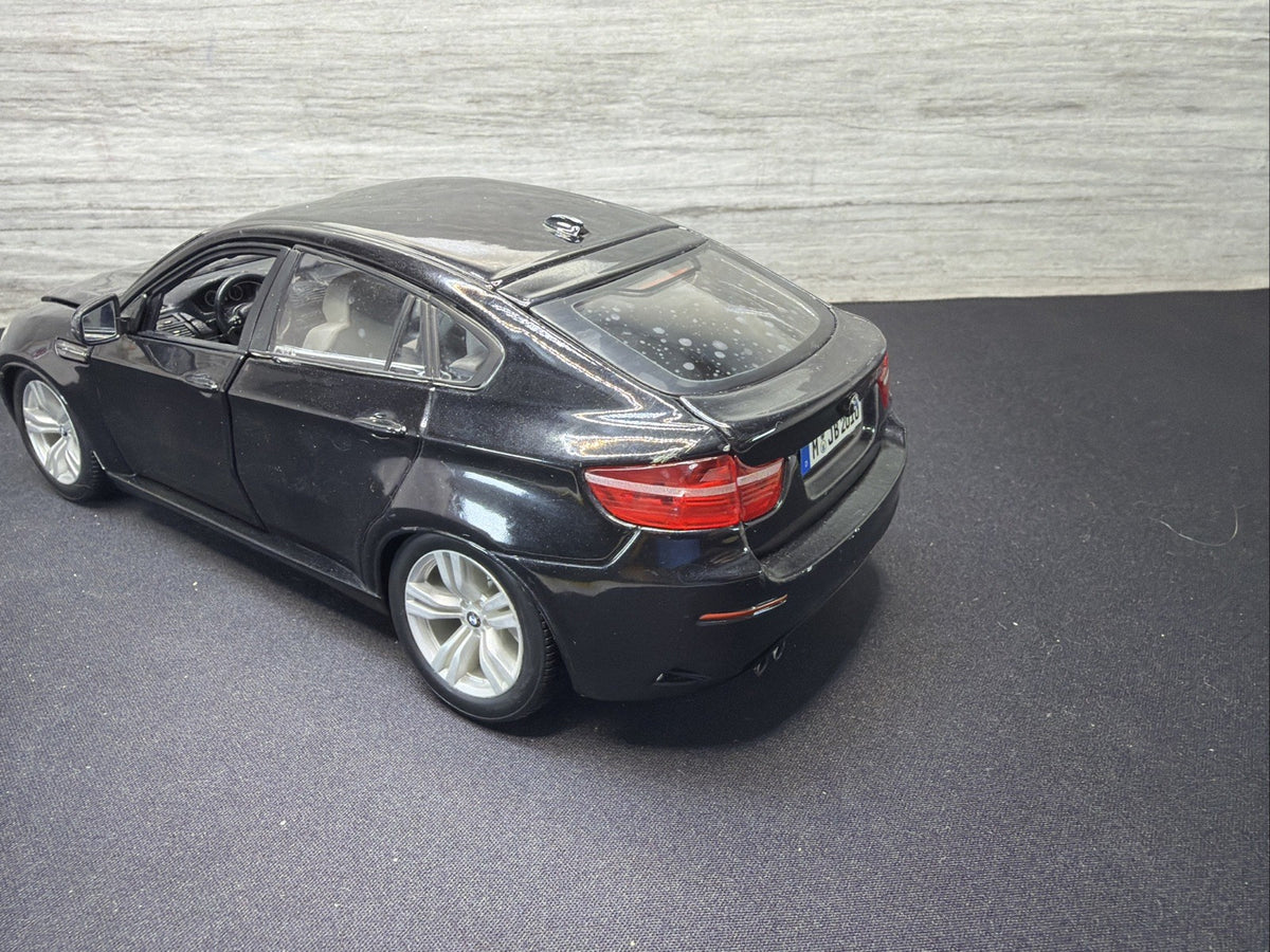 Bburago 1:18 2011 BMW X6 M Black Diecast Nice No Box8