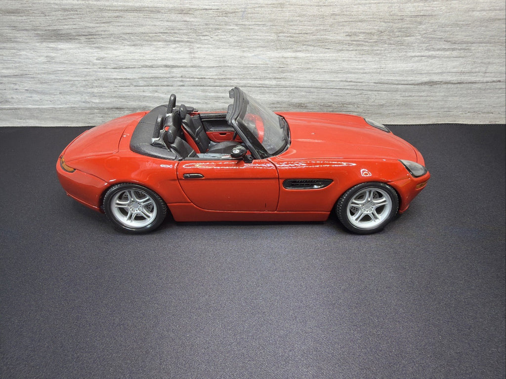 Burago - BMW Z8 Convertible 0