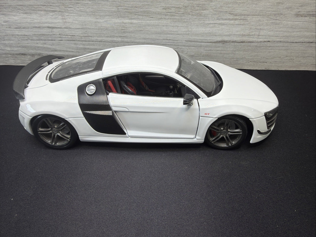 Maisto 1:18 Scale Audi R8 GT Plus Diecast Model Car, WHITE NO BOX8