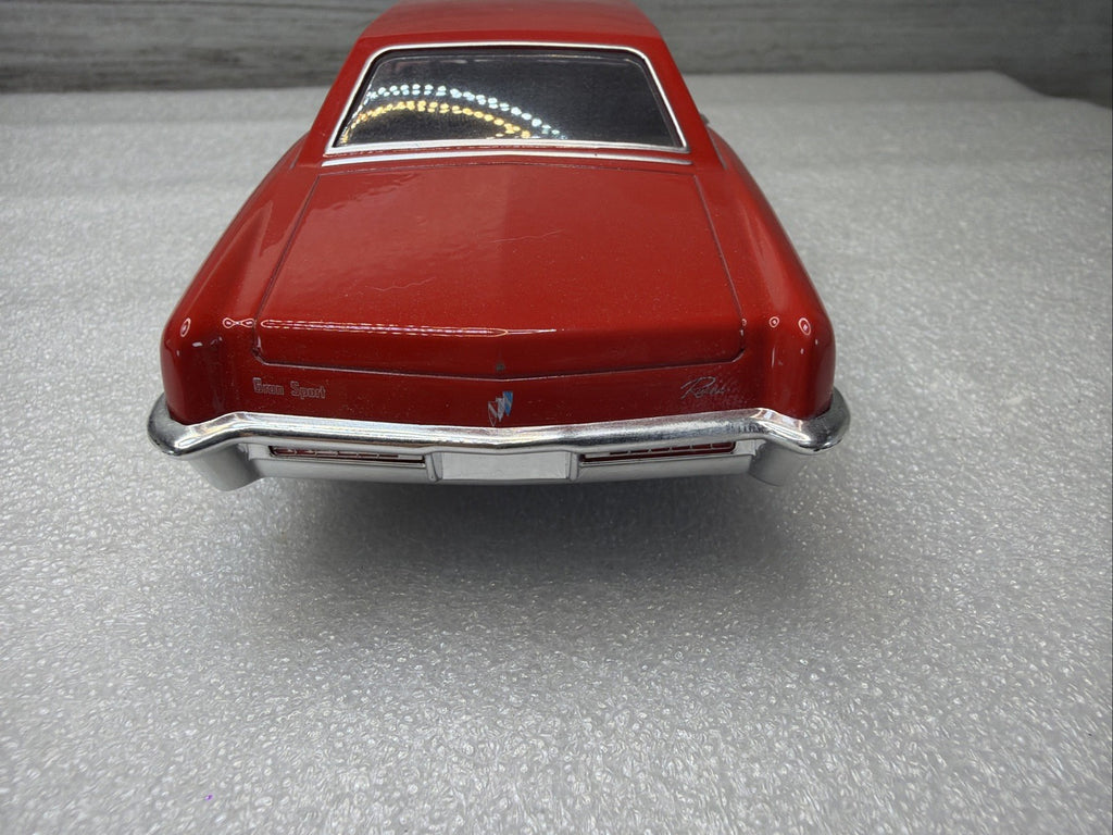 1965 BUICK RIVIERA GRAND SPORT HARD TOP WELLY 24072 1/24 DIECAST CAR RED NO BOX9