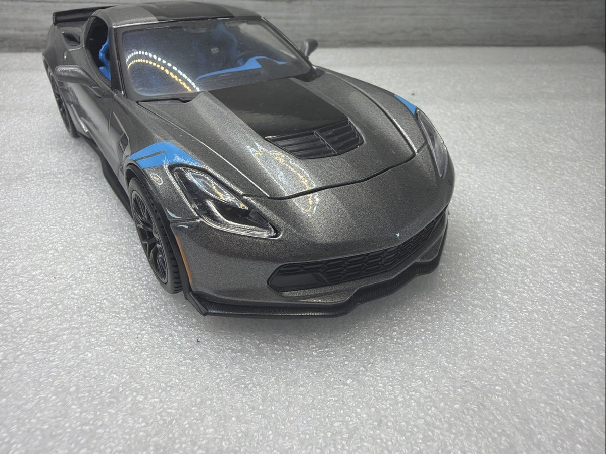 Maisto 2017 Chevrolet Corvette Stingray Grey 1/24 Scale Diecast Car NoBox Nice11