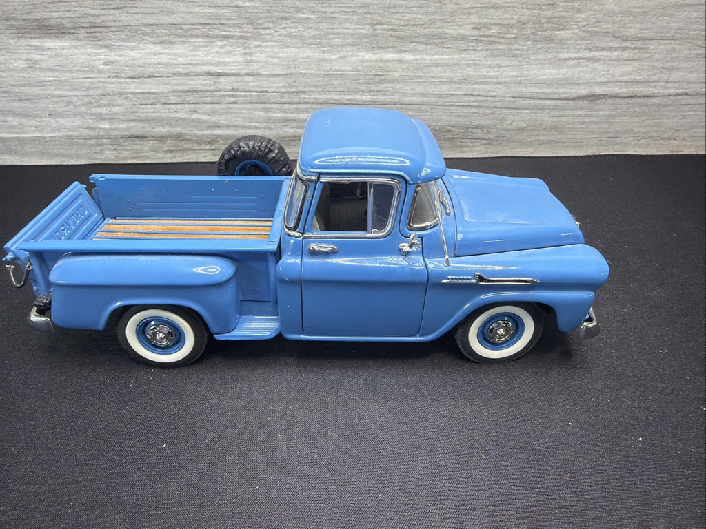 1/24 Scale DANBURY MINT 1958 CHEVY APACHE TRUCK  Tie Rod Damaged Underneath6