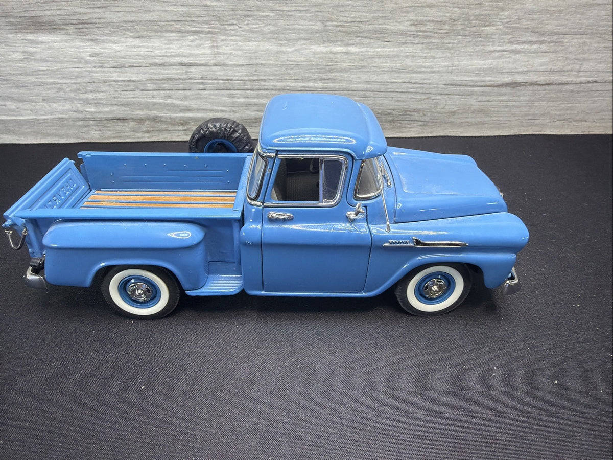 1/24 Scale DANBURY MINT 1958 CHEVY APACHE TRUCK  Tie Rod Damaged Underneath6