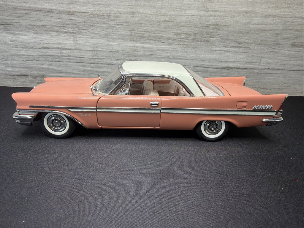 Danbury Mint Limited Edition #406 1957 Chrysler New Yorker Coupe 1:24 No Box0