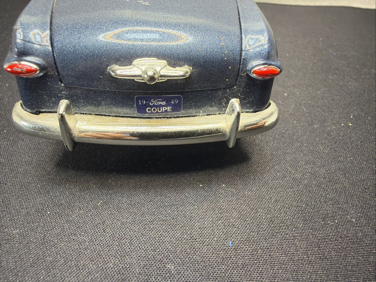 1949 Ford Custom Metal Die Cast 1/24 Scale8