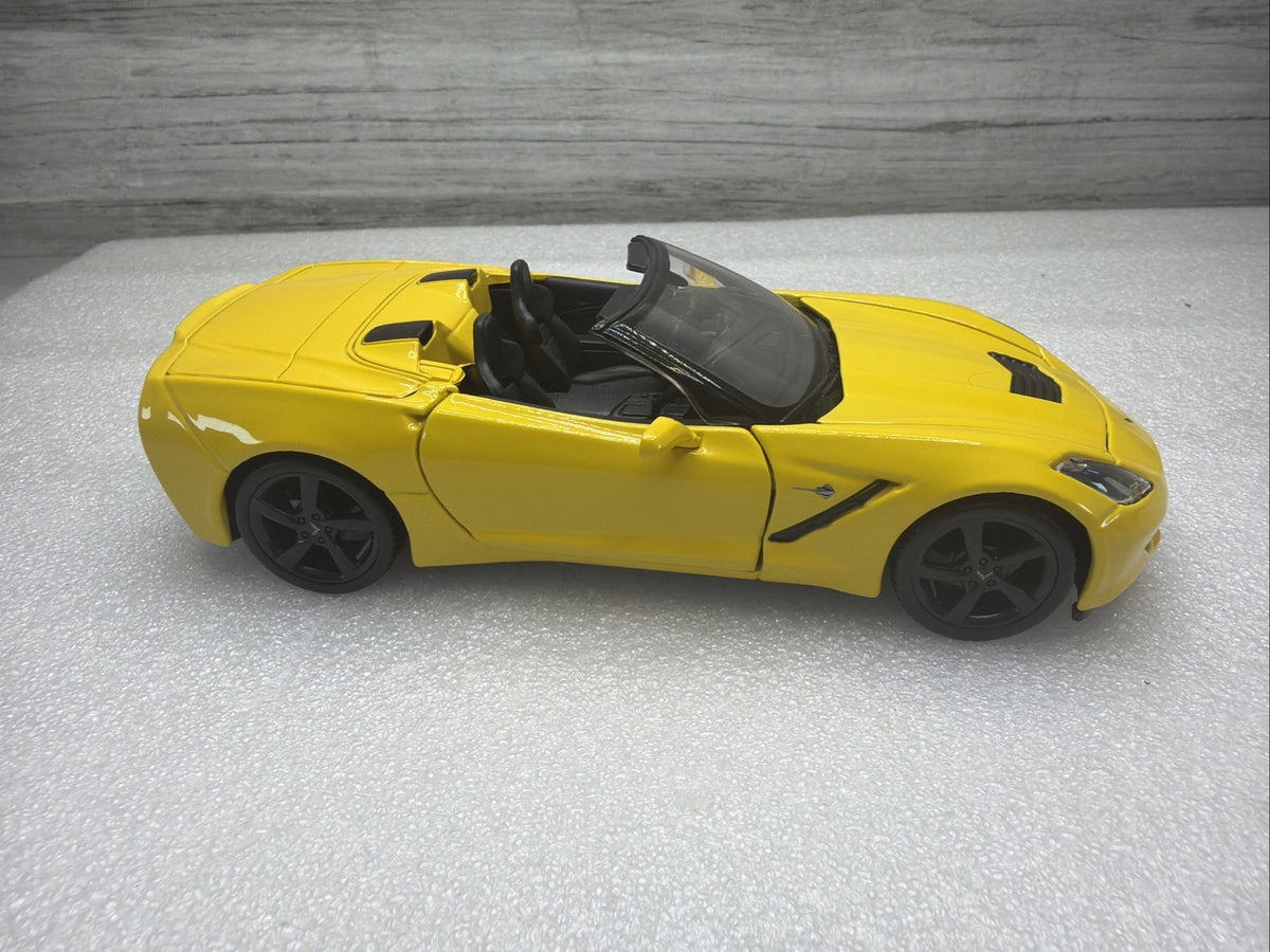 Maisto 2014 Chevrolet Corvette Stingray Yellow 1/24 Scale Diecast Car NoBox Nice0